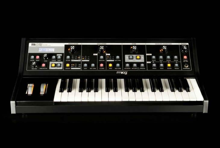 Изображение продукта Moog Little Phatty Stage II монофонический аналоговый синтезатор  - 1