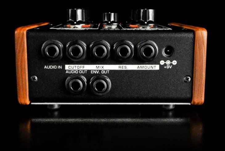 Изображение продукта Moog MF-101 Lowpass Filter аналоговый процессор эффектов  - 3