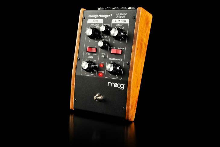 Изображение продукта Moog MF-103 12-Stage Phaser аналоговый процессор эффектов  - 3
